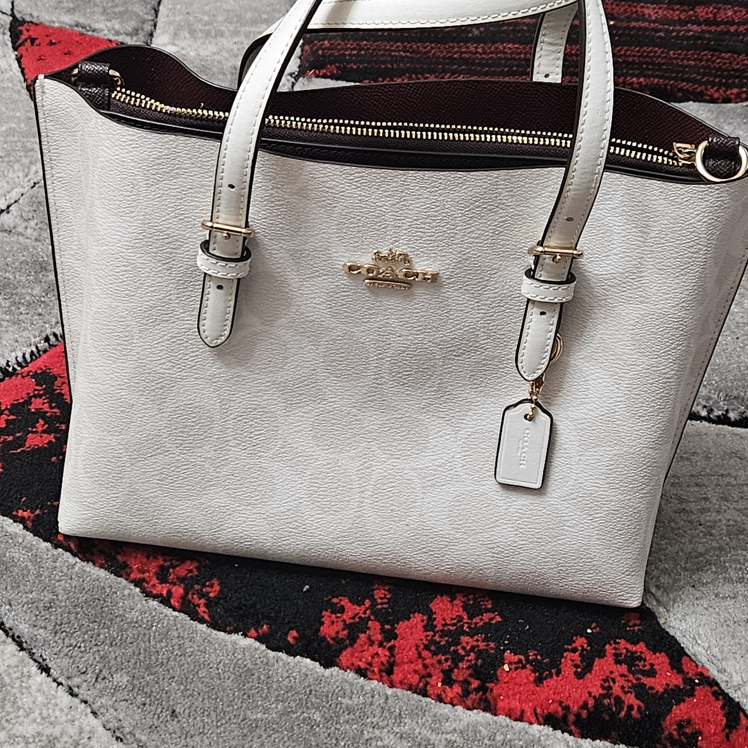 Coach Mollie Tote Bag 25
